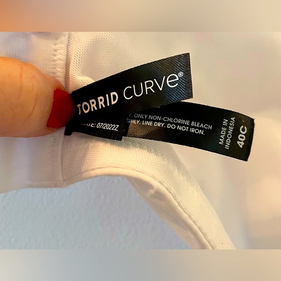 Torrid Curve white t-shirt bra - Picture 3 of 4